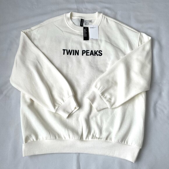 H&M NWT Women Twin Peaks Oversized Sweatshirt, Size Small - Picture 1 of 14